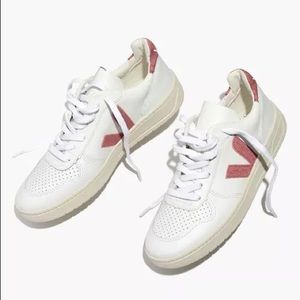 Veja Madewell V-10 in Pink Glitter size 8 / 39